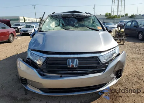 2021 Honda Odyssey Touring из США, поврежденный, VIN 5FNRL6H82MB042561